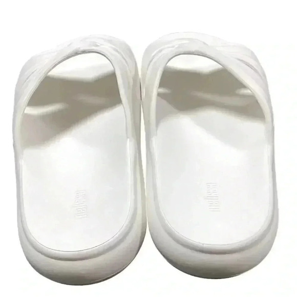 Melissa Free Womens 10 Waterproof Slide Sandals White Flatfoam Twist Vegan - Picture 7 of 10